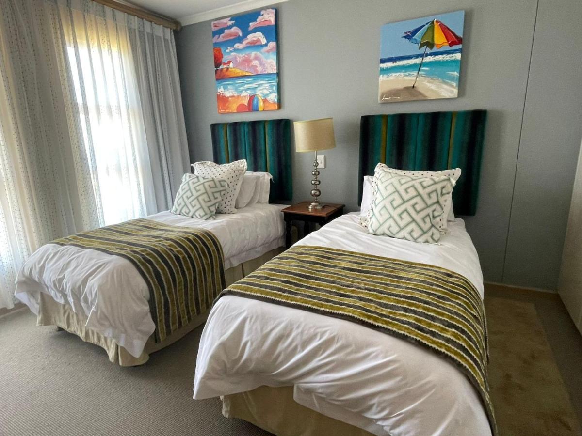 Villa For Family And Golf Mossel Bay Bagian luar foto
