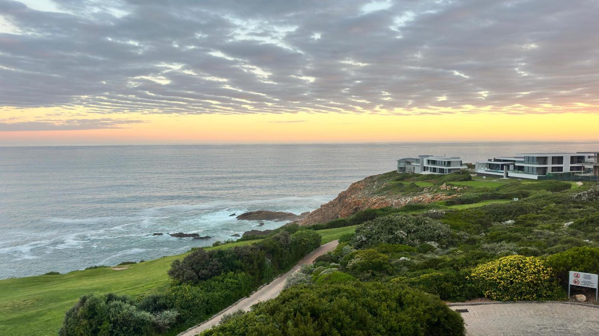 Villa For Family And Golf Mossel Bay Bagian luar foto